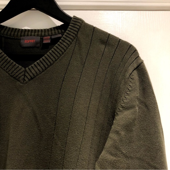 Vintage Dark Green Olive Knit Sweater - Picture 2 of 4